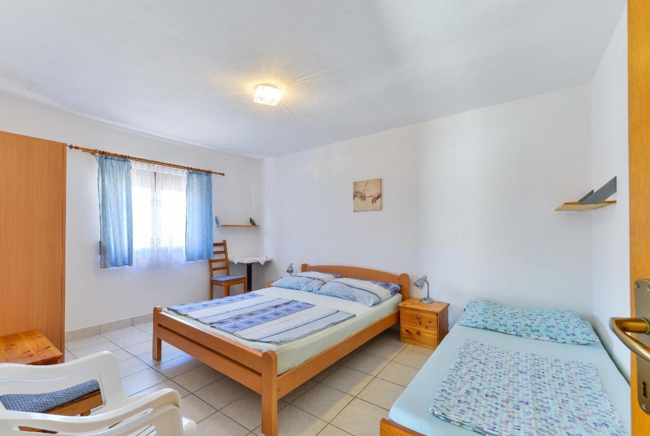 Apartments Gogoljak Vir Eksteriør billede
